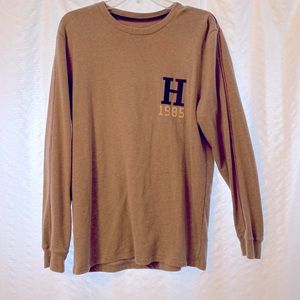 Mens Tommy Hilfiger long sleeve tshirt. Great condition.